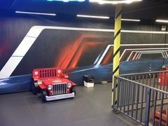 -极限PLAY运动娱乐新世界·团建派对表演休闲馆·室内高空游乐园