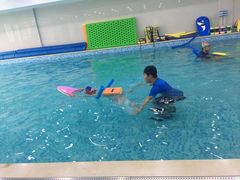 -乐悠游亲子游泳俱乐部