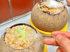 -椰爺爺·椰子冻砵仔糕