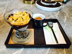 可可碎片阿法奇朵冰淇淋-星巴克臻选(南京艾尚天地店)