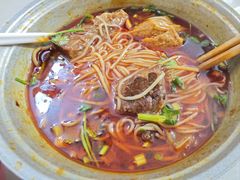 -铁锅哥米线