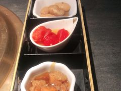 -铭牛烧肉·和牛海鲜自助(高新月牙湖店)