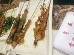 -粤盛海鲜平价店(洛溪食街店)