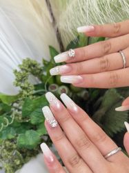 -芊冉•美甲美睫纹绣