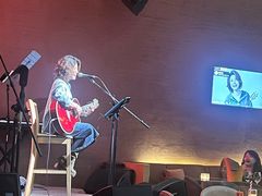 -TZ House音乐现场(来福士中心店)