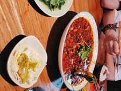 -先启半步颠小酒馆(白麓里店)