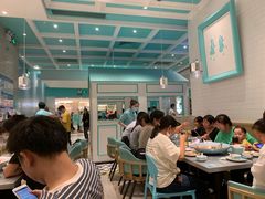 大堂-姚姚酸菜鱼·金戈戈香港豉油鸡(喜荟城联名店)