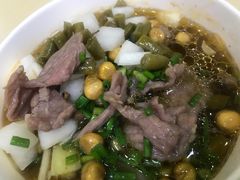 生烫鲜牛肉粉-江三王记牛杂馆(总店)