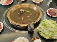 -周老三跷脚牛肉·全牛火锅(非遗传承店)