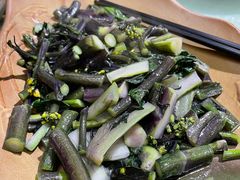清炒红菜苔-隆源山寨土菜馆