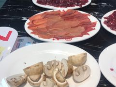 -一鼎牛鲜活牛肉城(晋江海峡国际食品城店)