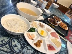 -建新园过桥米线(宝善街店)