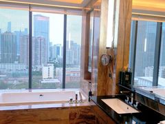 -广州天河希尔顿酒店