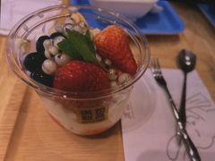 -满记甜品(巴黎春天宝山店)