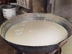 -云南大锅豆浆店