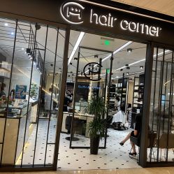 -HAIR CORNER