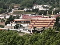 -塔尔寺游客服务中心