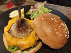 -HIGH FIVE哈福手工汉堡(桂林路店)