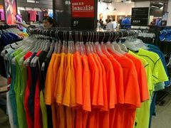 -NIKE上海青浦换季优惠店