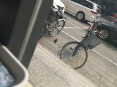 -闫家驴肉老店(华电一校店)