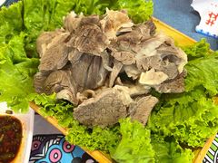 手扒肉-牧人嘎查蒙餐(富强路店)