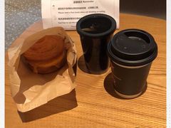 -星巴克臻选(上海合生汇1F店)