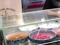 -八一路好吃街(雨田商务大厦店)