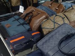 -COACH蔻驰(赛特奥特莱斯店)