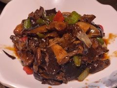 -东口码头·烧鸽子·鱼头泡饼·地方菜(金鹰悦城店)