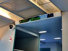 -龙阳路磁悬浮列车总站-停车场