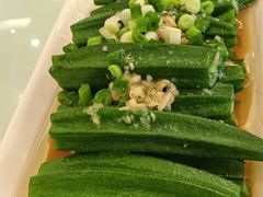 -金时代顺风大酒店（东方商厦杨浦店）-南侧停车场