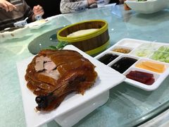 精品烤鸭半只-京味民福烤鸭店(建设四马路店)
