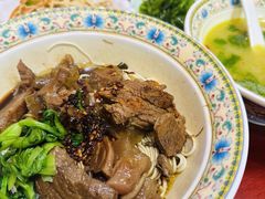 -金杨拉面王小吃面馆·牛三宝面·红烧牛肉粉
