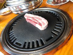 -唯成•韩国炭火烤肉 유성고기