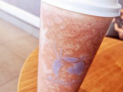 莓莓芝士茉香茶-瑞幸咖啡(新理想大厦店)