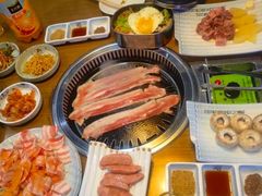 -豚豚猪村烤肉·韩国烤肉(总店)