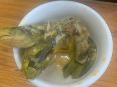 -苗伯妈酸汤火锅
