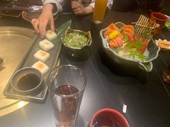 -山川小町·极番烧肉(新地假日广场店)