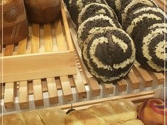 -焙丽拾光(麦凯乐直营店)