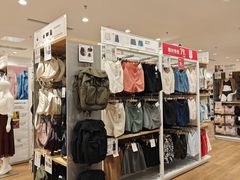 -优衣库(咸宁金诚广场店)