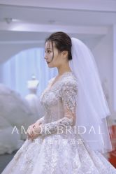 -AMOR艾沫婚纱奢品荟(设计师勒泰店)