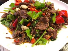 小炒黄牛肉-吃货私房菜(丽江束河古镇店)