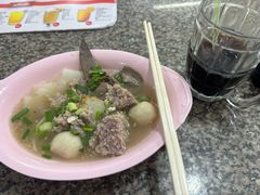 -榮泰米粉湯(Left Shop)