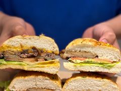 -必胜客(WOW中心城店)