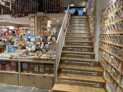 -猫的天空之城概念书店(苏州平江店)