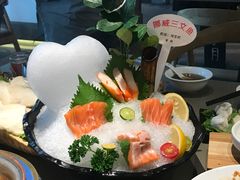 三文鱼刺身-享月汤皇·海鲜小火锅·聚会(曲江创意谷店)