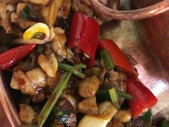 铜锅牛蛙-巴四老城区炭火蛙锅(张江店)
