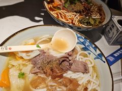 -鑫花溪牛肉米粉(凤凰街创始总店)