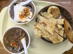 -穆彦华逍遥镇胡辣汤(岗坡路店)