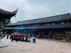 -峨眉山报国寺